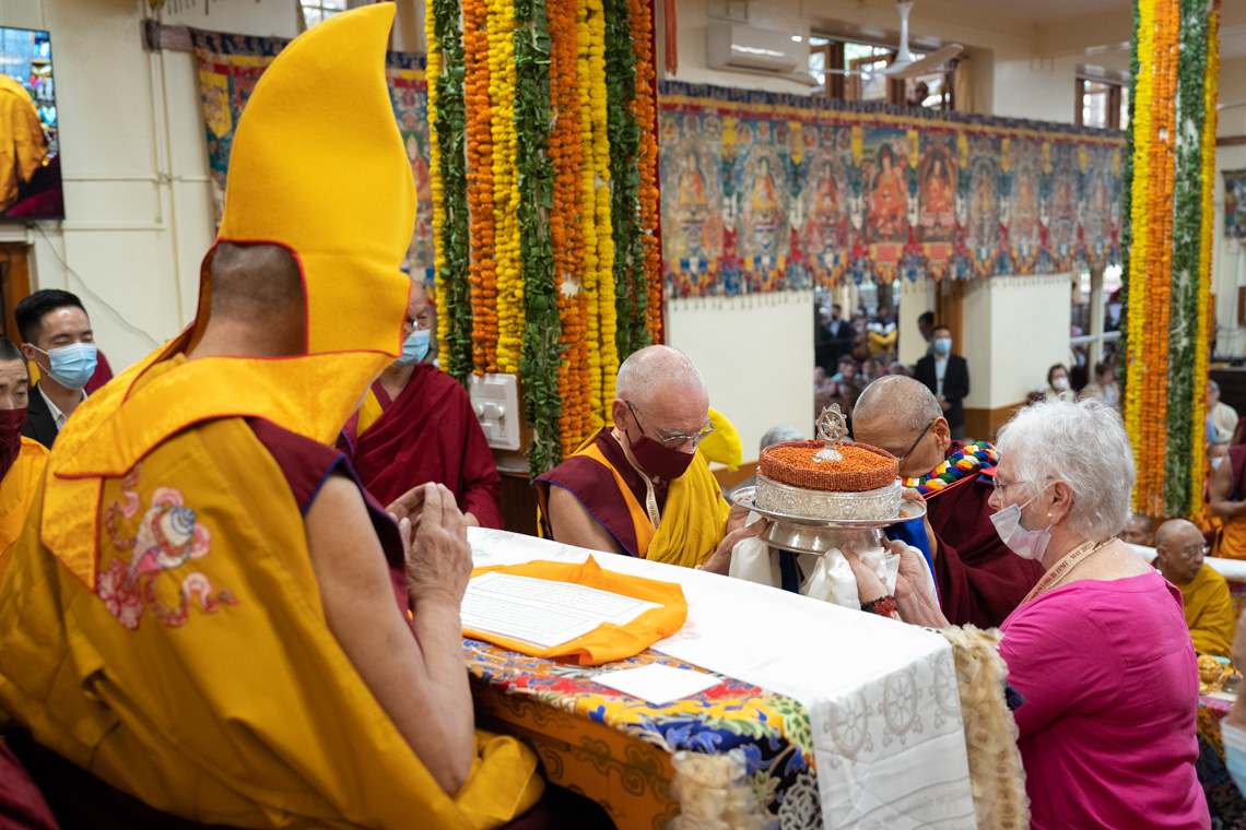 ༸གོང་ས་༸སྐྱབས་མགོན་སྐུ་ཕྲེང་བཅུ་བཞི་པ་ཆེན་པོ་མཆོག