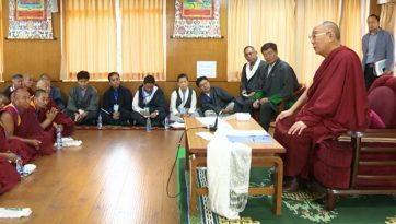 གཏན་ཉིན་སློབ་དགེ་ཚོར་ཆོས་དང་མ་འབྲེལ་བའི་བཟང་སྤྱོད་སྤེལ་ཐབས་སྐོར་བཀའ་སློབ་སྩལ་བ།