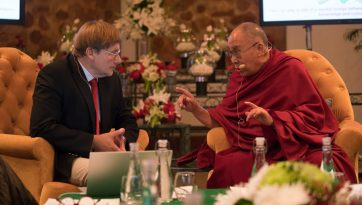 བོད་བརྒྱུད་ནང་བསྟན་དང་རུ་སུའི་ཚན་རིག་པའི་དབར་བགྲོ་གླེང་།