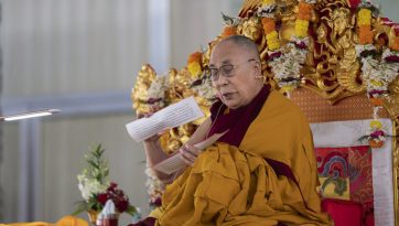 ལག་ལེན་སོང་བདུན་མ་དང་རྣམ་འགྲེལ་གསུང་ཆོས་གནང་སྒོ་ལེགས་པར་གྲུབ་པ།