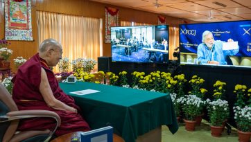 སེམས་བཟང་གི་བློ་སྦྱོང་ཚུལ་ཞེས་པའི་བརྗོད་གཞིའི་ཐོག་བཀའ་སློབ་དང་དྲི་བར་བཀའ་ལན་མཛད་པ། 