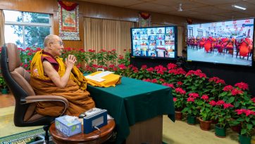 མདོ་དྲན་པ་ཉེར་བཞག་གི་བཀའ་ཆོས་དབུ་འཛུགས་མཛད་པ། 