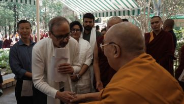 ཧི་མ་ལ་ཡའི་རི་རྒྱུད་སོགས་ཀྱི་དད་ལྡན་མཇལ་བཅར་བ་ ༣༥༠ སྐོར་ལ་མཇལ་ཁ།
