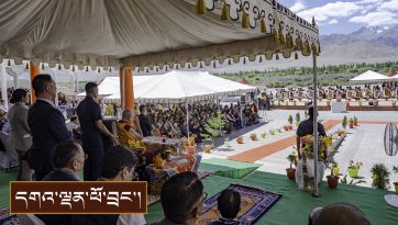 གུང་ཚིགས་སྟོན་མོ་ཟབ་རྒྱས་འདེགས་སྐབས་སྩལ་བའི་བཀའ་སློབ།