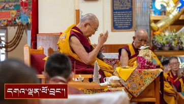 དཔལ་འཁོར་ལོ་སྡོམ་པ་ནག་པོ་པའི་ལུགས་ཀྱི་བཀའ་དབང་། 