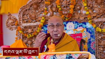 ལ་དྭགས་མང་སྤྲོ་དགོན་པ་དབྱར་ཆོས་ཆེན་མོ་ཐེངས་བཅུ་གཉིས་པ།