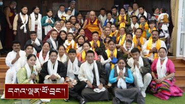 རྗེ་བཙུན་འཇམ་དཔལ་དབྱངས་ཀྱི་གཟུངས་སྔགས་ཨ་ར་པ་ཙ་ནའི་ལྗགས་ལུང་དང་ཕན་ཡོན་ལྗགས་བཤད།