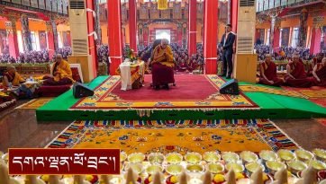 སྟོད་དིང་རི་སོགས་སུ་ས་ཡོམ་གྱིས་ཤི་རྨས་བྱུང་བ་རྣམས་ཀྱི་ཆེད་དུ་མཆོད་འབུལ་སྨོན་ལམ་ཚོགས་པ།
