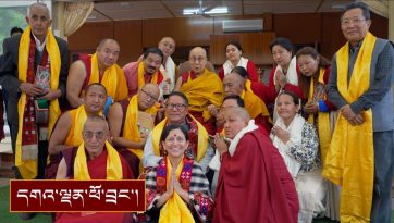 ཧི་མ་ལ་ཡ་ན་ལཎྜའི་ནང་པའི་སྲོལ་རྒྱུན་ལྷན་ཚོགས་ཀྱི་ཚོགས་མི་རྣམས་ལ་མཇལ་ཁ་སྩལ་བ།